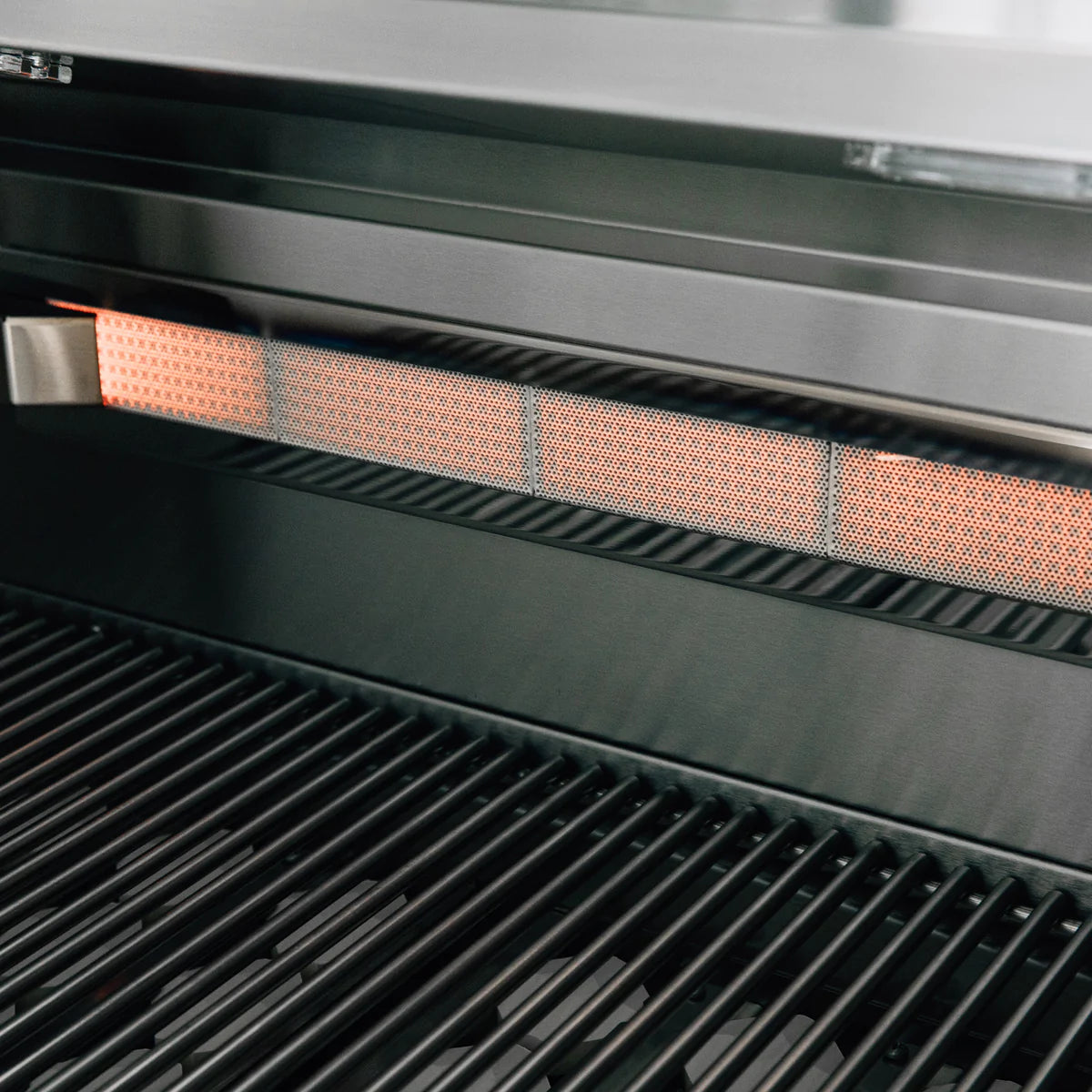 Summerset Alturi U-Tube Series 36" Built-in Grill - Upper Livin