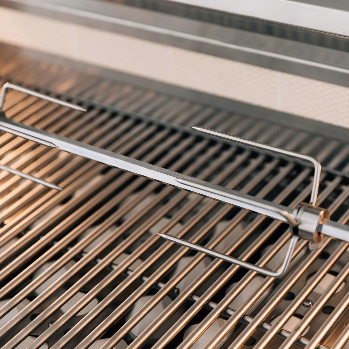 Summerset Sizzler Pro Series 32" 4-Burner Built-in Grill - Upper Livin